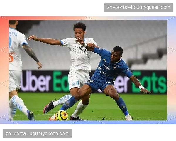 马赛vs里昂焦点战半场战罢，双方1-1平，场面激烈多次犯规