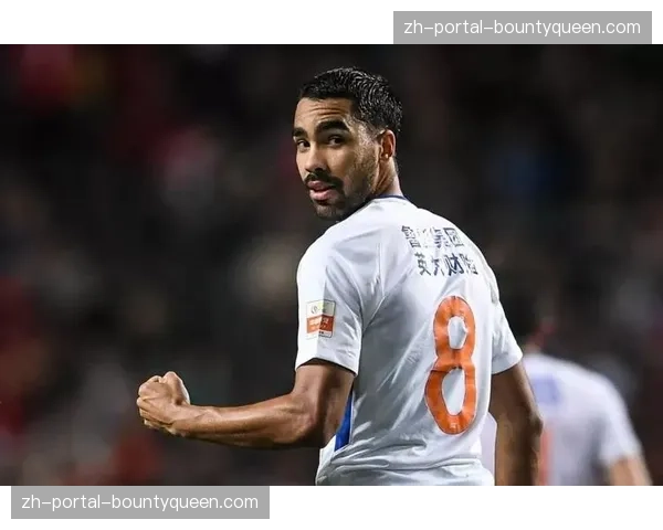 马赛宣布与青年队天才攻击手签下首份职业合同